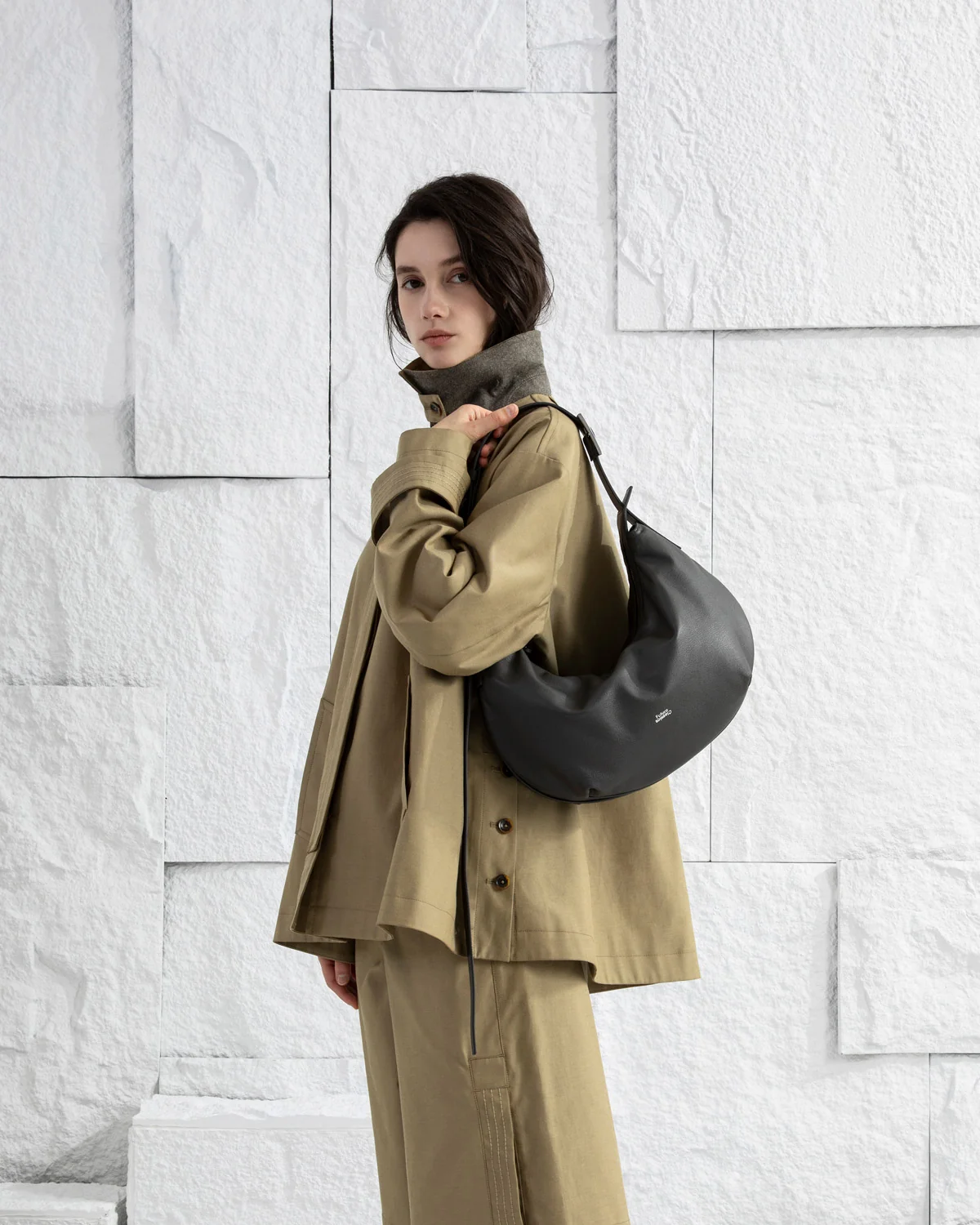 Medium Dumpling Crossbody - Image 3