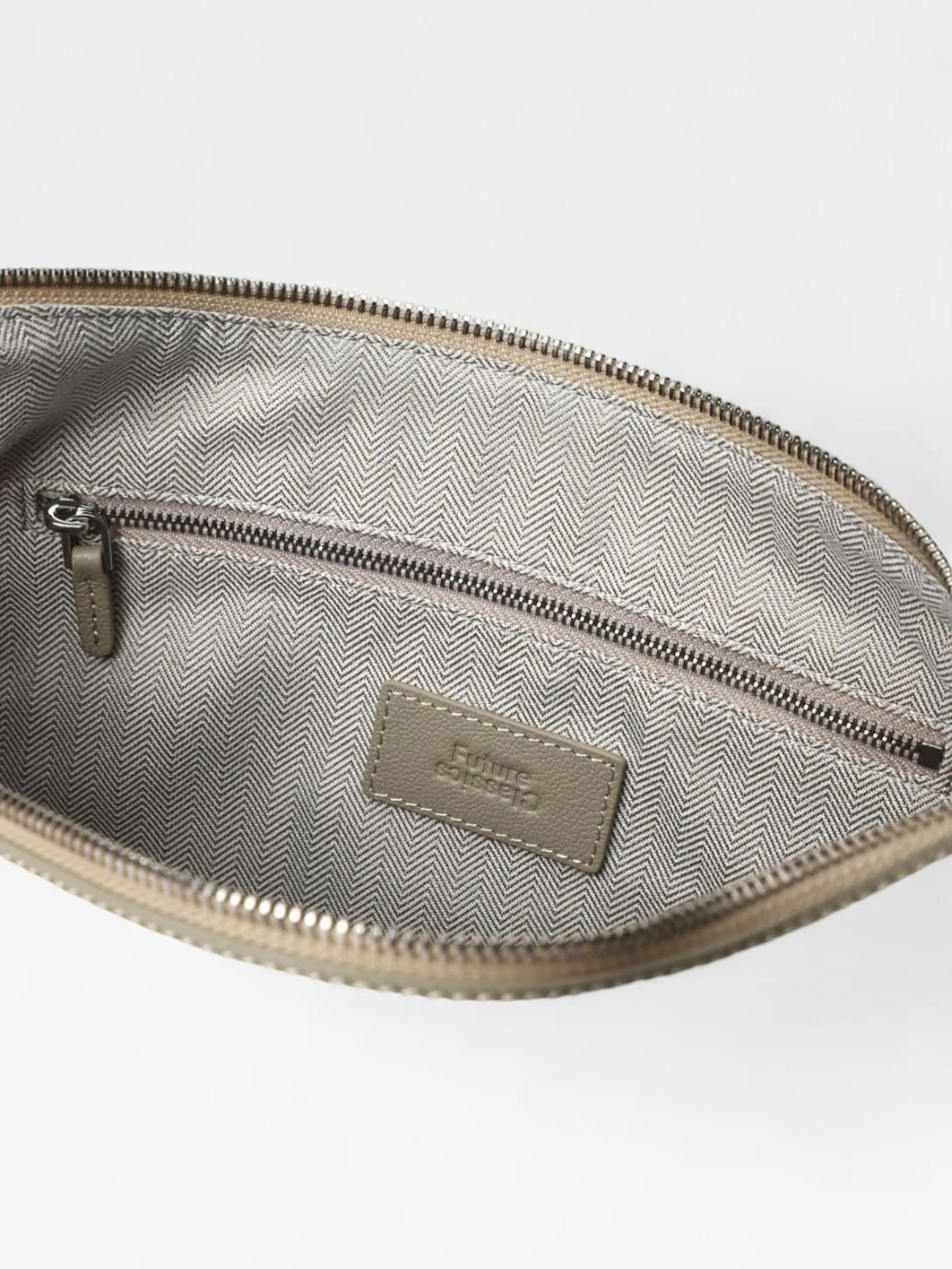 Medium Spread Goat Crossbody - Image 11